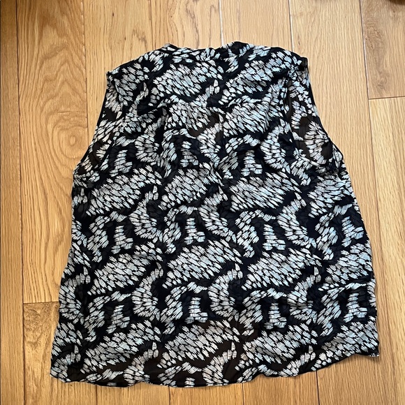 Elizabeth and James Silk Top - Picture 5 of 5